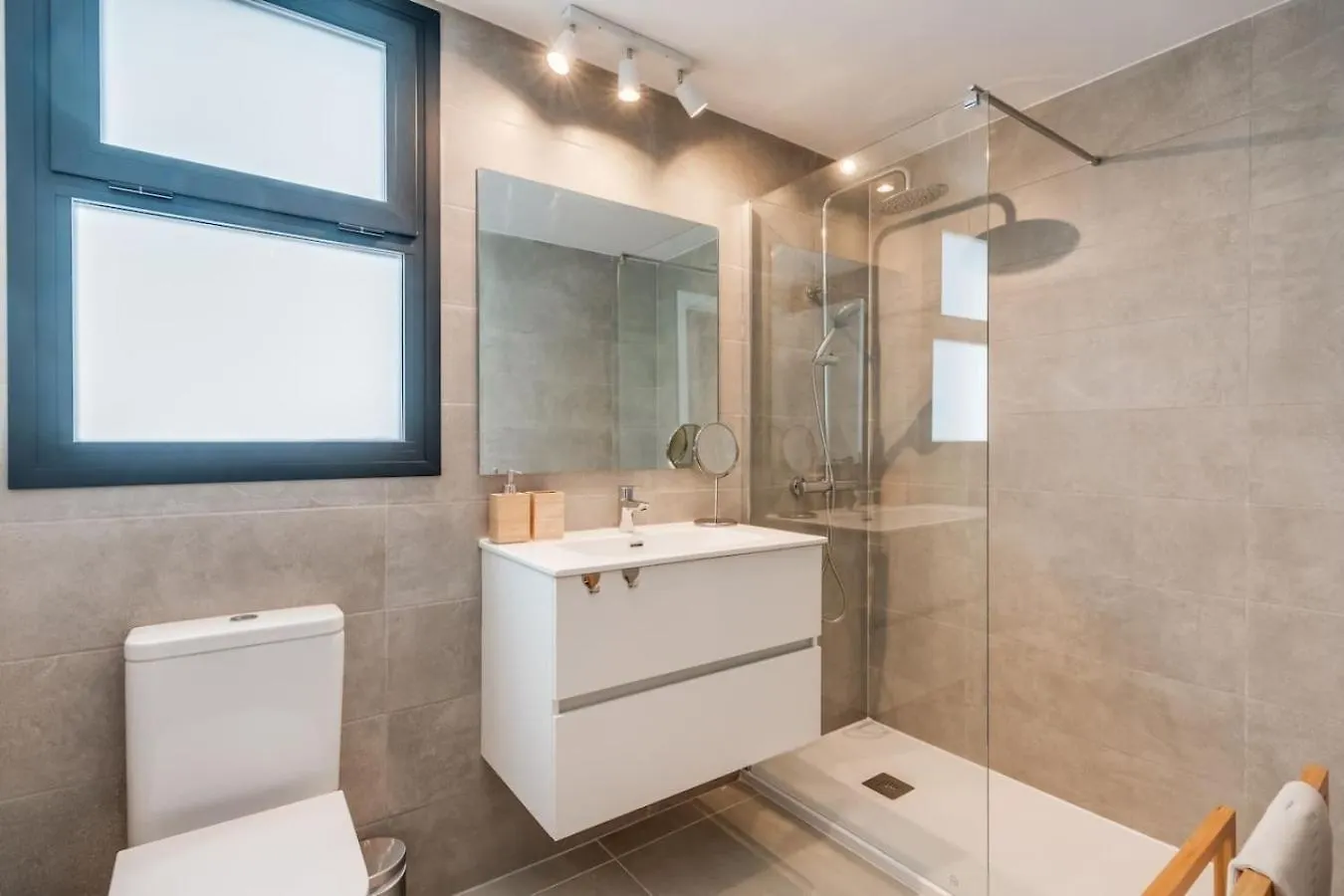 Aranya - Stylish Apt. With Great Views Estepona España