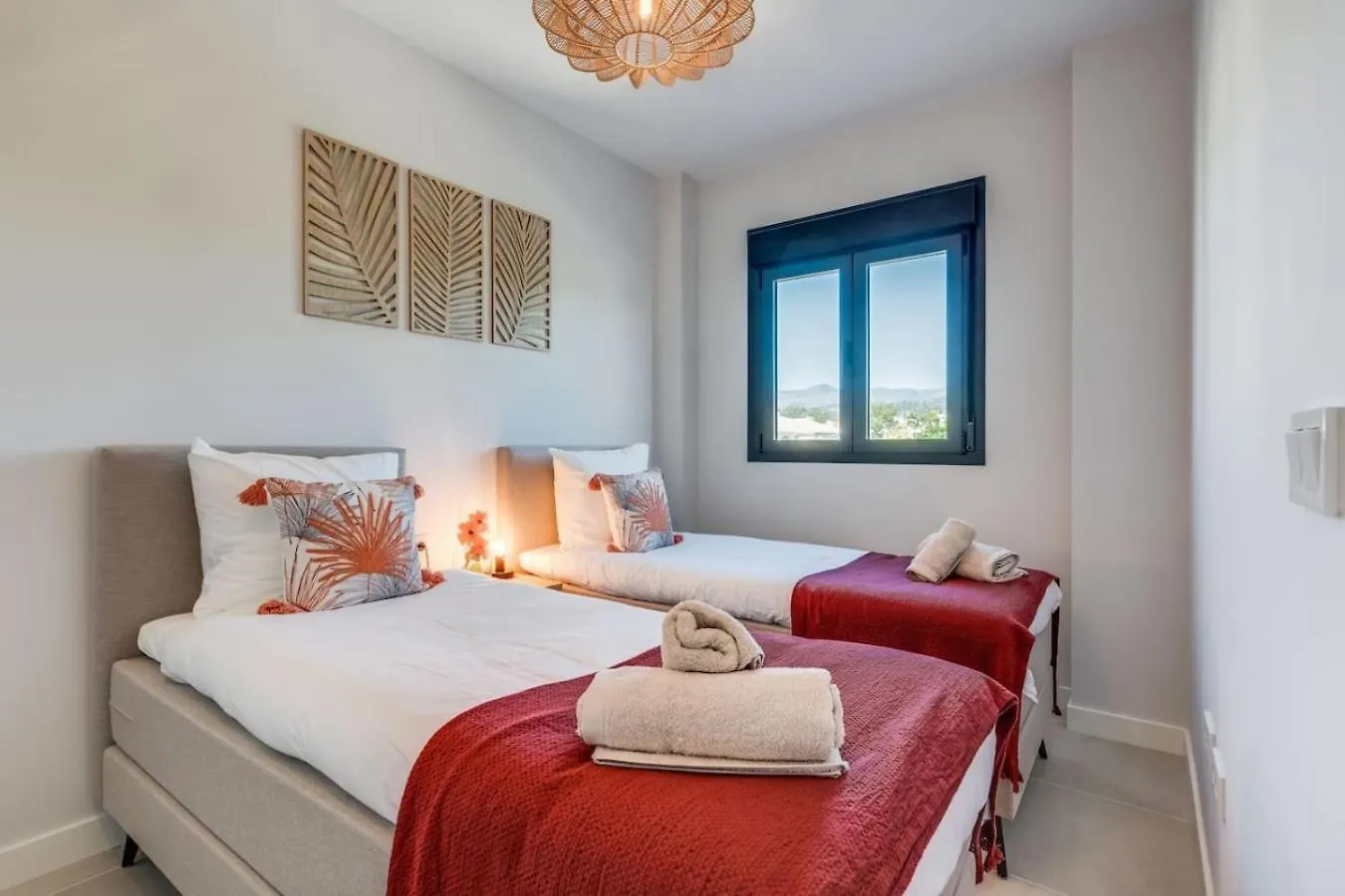 Apartamento Aranya - Stylish Apt. With Great Views Estepona España